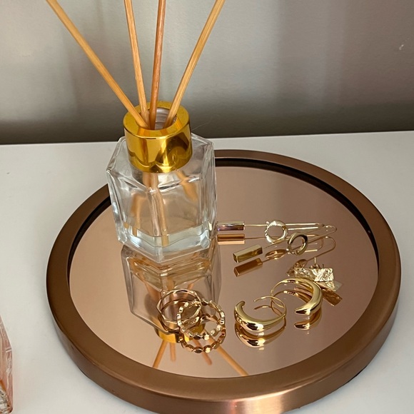 New dusk rose gold round metal and mirror plate - Picture 2 of 6